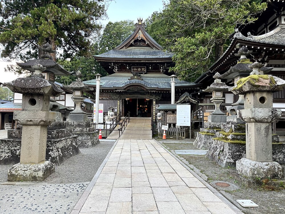 別所温泉の中心寺院 北向観音