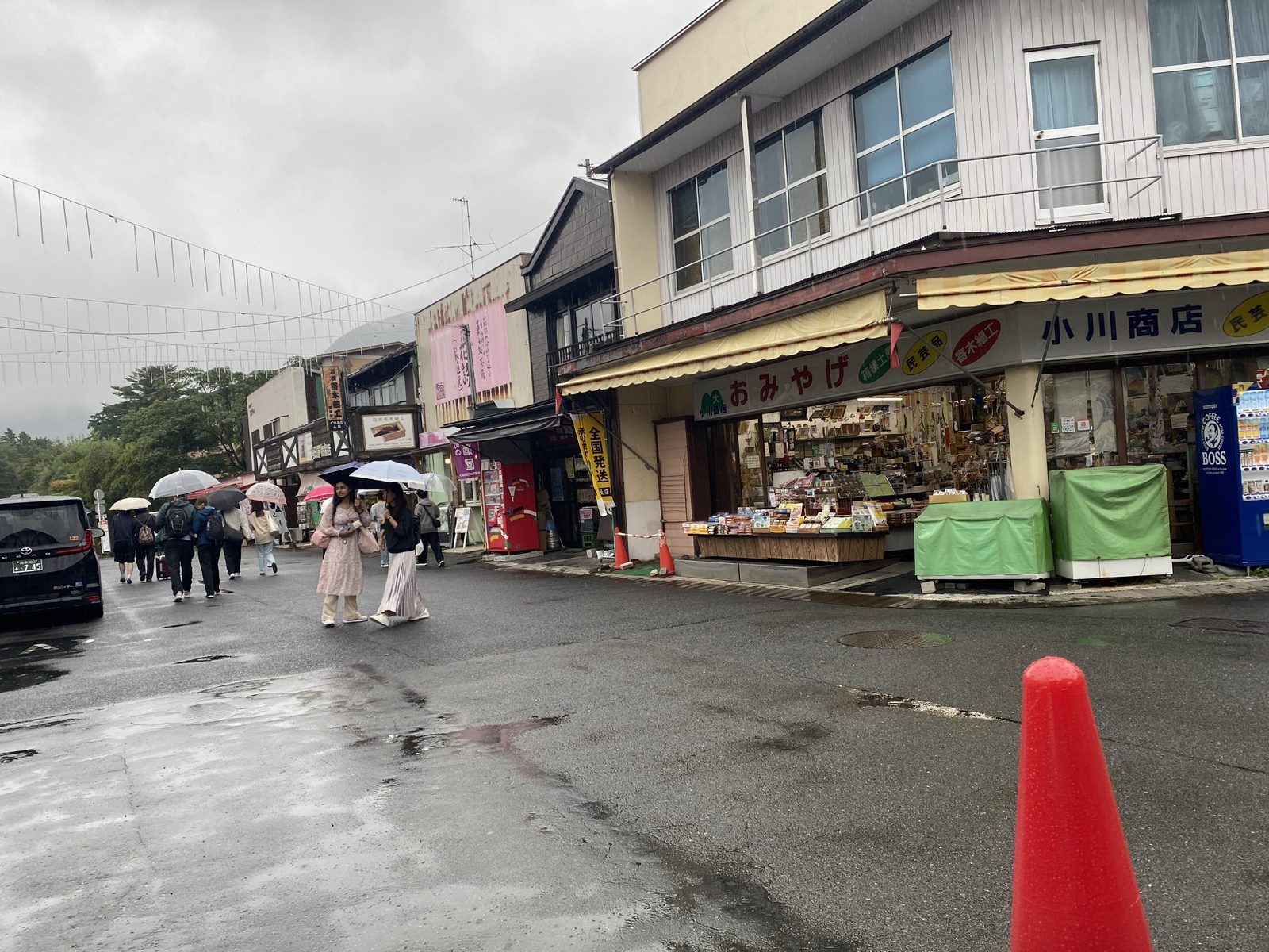 強羅駅前 小川商店と商店街｜ホテルマロウド箱根