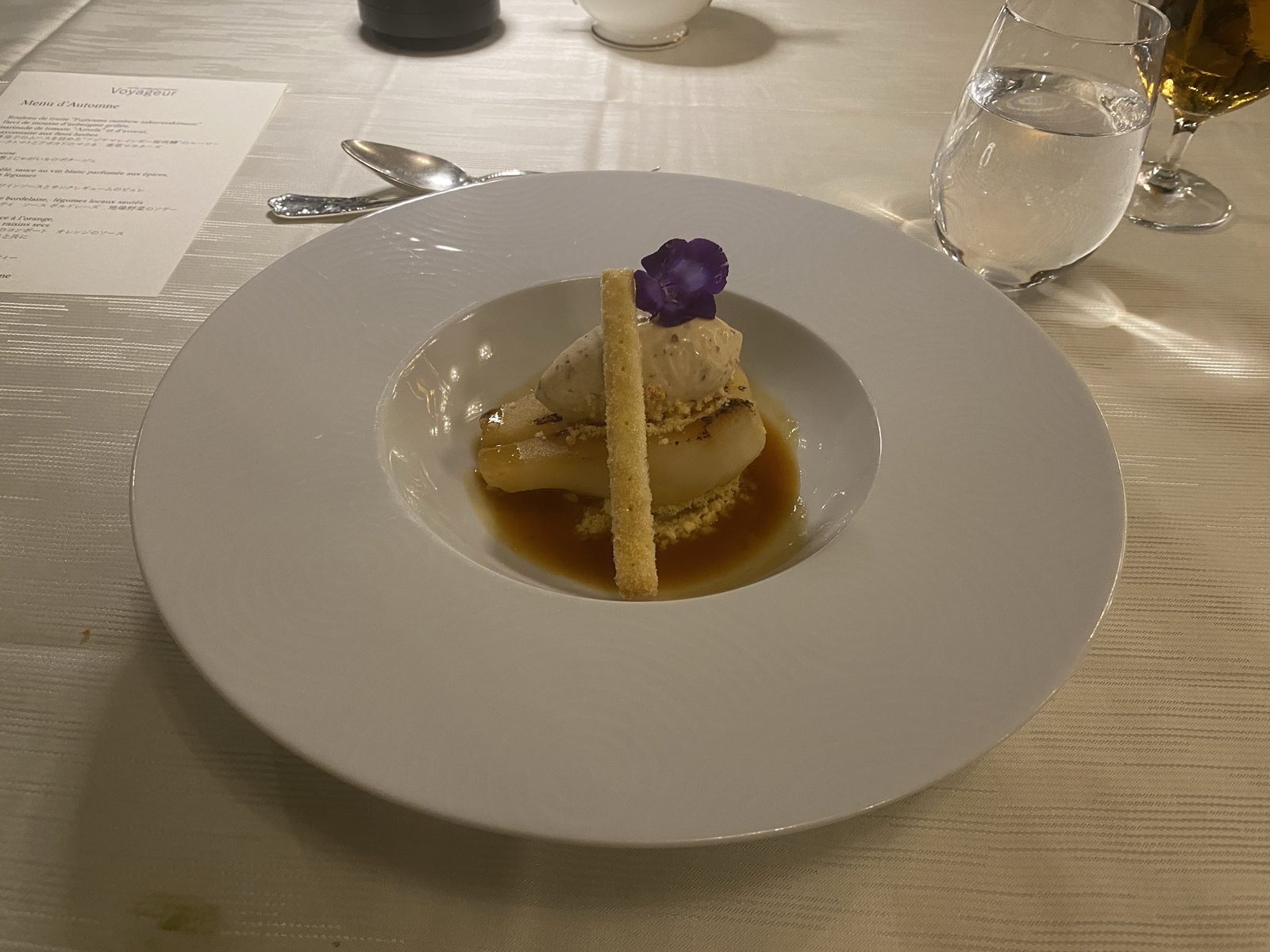 夕食 デザート 洋ナシのコンポート｜ホテルマロウド箱根