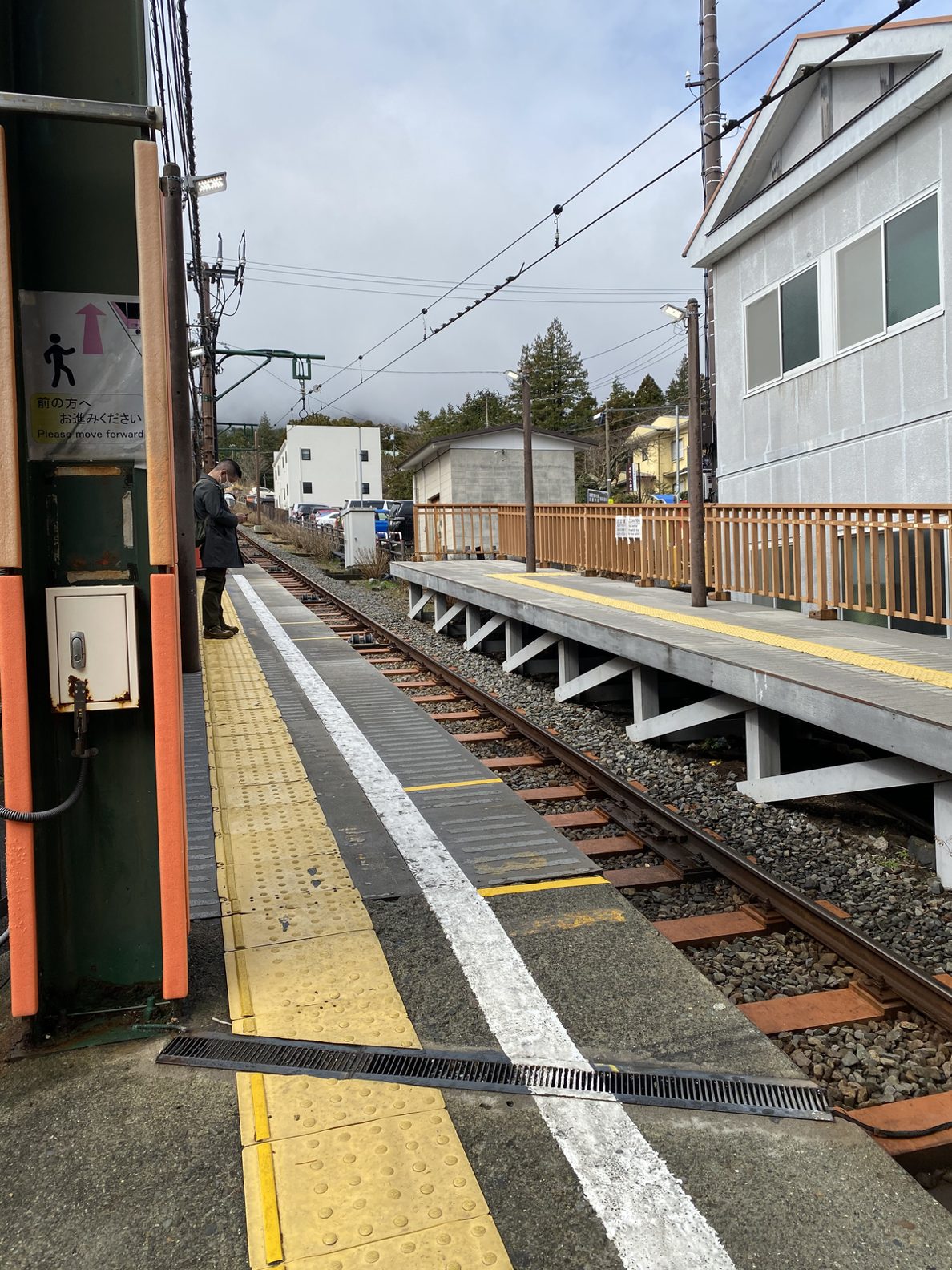 強羅駅の箱根登山電車ホーム