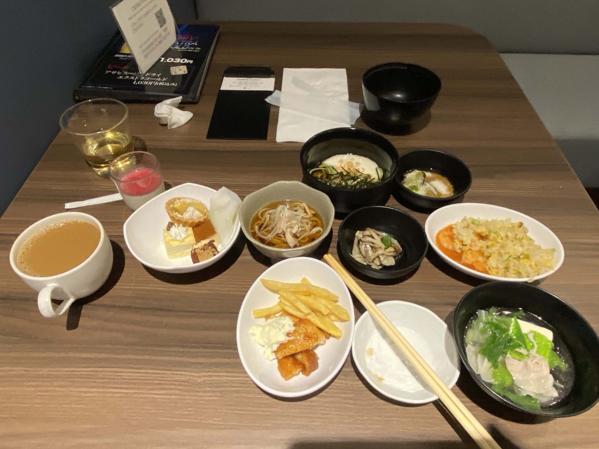 夕食の2皿目（茶そばとデザート）｜リ・カーヴ箱根